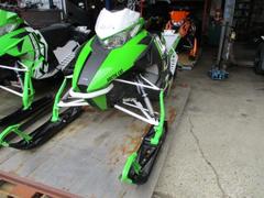 スノーモービル　スノーモービル　ＡＲＣＴＩＣ　ＣＡＴ　Ｍ８　１５３