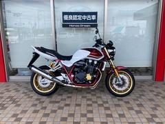 ホンダ　ＣＢ１３００Ｓｕｐｅｒ　Ｆｏｕｒ　ＳＰ　３０ｔｈ　ブレンボ、前後オーリンズサスペンション、ＥＴＣ、グリップヒーター