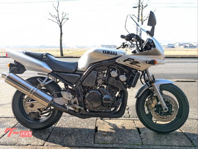 ＦＺ４００／キャブレターオーバーホール済／バッテリー交換／エンジンオイル交換