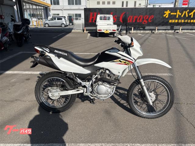ＸＲ１２５Ｌ　リアボックス付き　社外ハンドルミラー　ハンドルガード