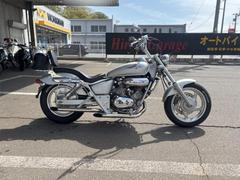 ホンダ　Ｖ−ＴＷＩＮ　ＭＡＧＮＡ　ＵＳＢ電源　サイドバック　バックレスト　社外マフラー