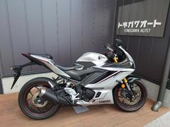 ヤマハ　ＹＺＦ−Ｒ２５　シルバー