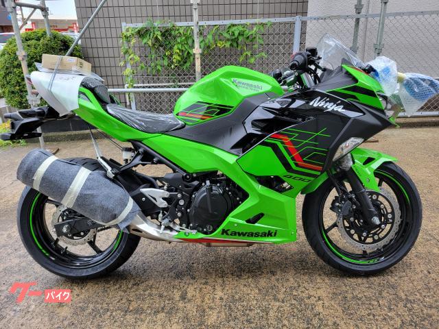 Ｎｉｎｊａ　４００　　ＫＲＴ