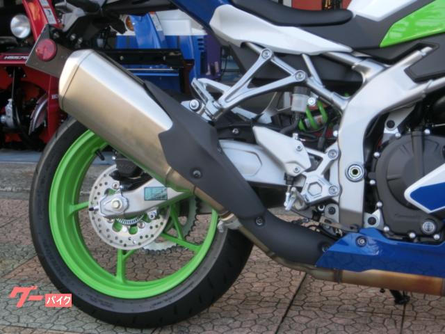 カワサキ Ninja ZX-4RR ニンジャ40th カワサキ Ninja ZX-4RR ニンジャ40th