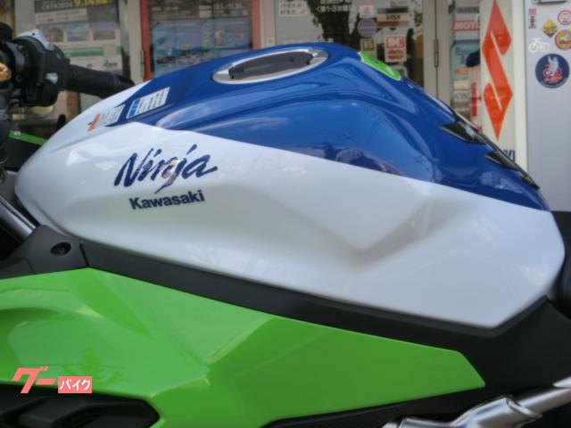 カワサキ Ninja ZX-4RR ニンジャ40th カワサキ Ninja ZX-4RR ニンジャ40th