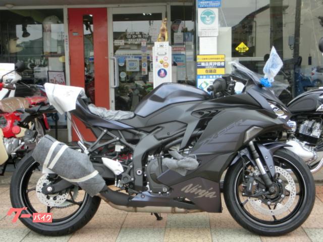 カワサキ Ninja ZX 25R SE KRT EDITION】中野真矢×平嶋夏海