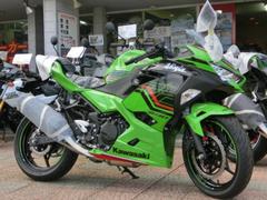 カワサキ　Ｎｉｎｊａ　４００　ＫＲＴエディション