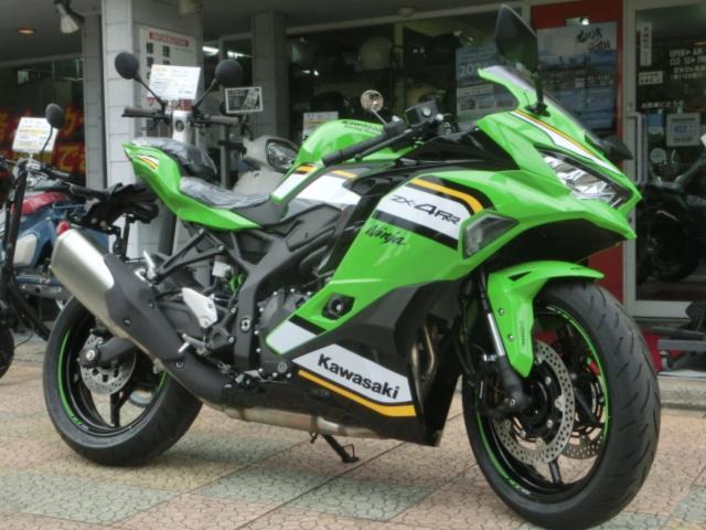 カワサキ Ｎｉｎｊａ ＺＸ－４ＲＲ 最新２０２５年モデル ＫＲＴエディション｜赤い３輪車｜新車・中古バイクなら【グーバイク】