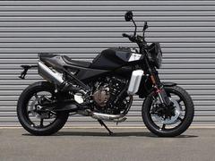 ＨＵＳＱＶＡＲＮＡ　スヴァルトピレン８０１