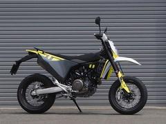 ＨＵＳＱＶＡＲＮＡ　７０１スーパーモト　２０２４