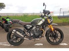 ＴＲＩＵＭＰＨ　スクランブラー４００Ｘ