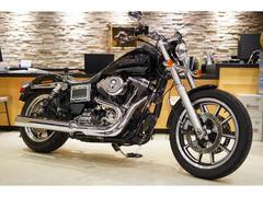 ＨＡＲＬＥＹ−ＤＡＶＩＤＳＯＮ　ＦＸＤＬ　ローライダー　社外マフラー