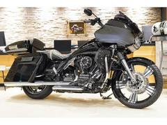 ＨＡＲＬＥＹ−ＤＡＶＩＤＳＯＮ　ＦＬＴＲＸ　ロードグライド　社外マフラー　バガーカスタム　アルミホイール