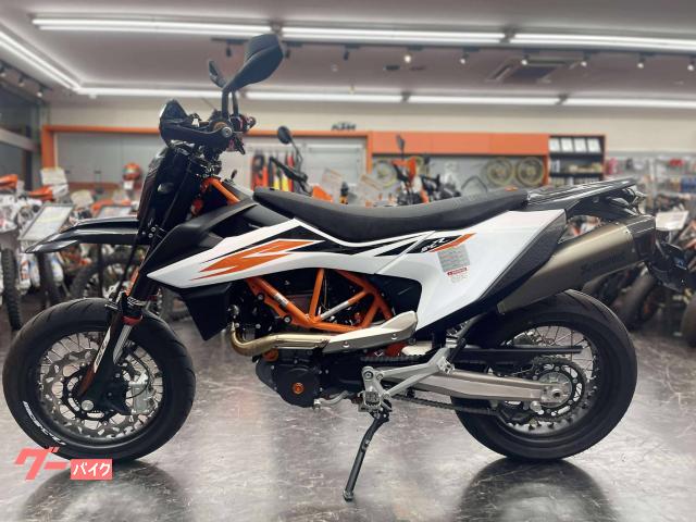 アクラポビッチ　KTM690エンデューロR 汎用品 KTM 690エンデューロR アクラポヴィッチスリップオンマフラー