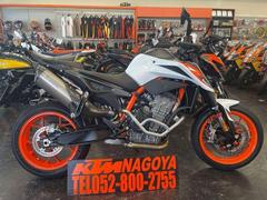ＫＴＭ　８９０デュークＲ　アクラポスリップオン　ＥＴＣ２．０　レバーガード　エンジンガード　サイドバッグ
