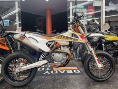 ＫＴＭ　２５０ＥＸＣ−Ｆ　アクラポヴィッチマフラー　グリップハンドル　クローズドハンドガード