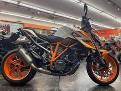 ＫＴＭ　１２９０スーパーデュークＲ　ＳＥ　限定車　チタンフルエキ　カスタム多数