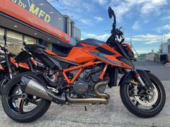ＫＴＭ　１２９０スーパーデュークＲ　ＥＴＣ　アクラポヴィッチスリップオンマフラー　フェンダーレス　クイックシフター　アクセサリー多数
