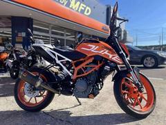 ＫＴＭ　３９０デューク　シングルシート　アクラポヴィッチスリップオンマフラー　ブレーキレバーガード　フェンダーレス仕様