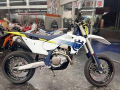 ＨＵＳＱＶＡＲＮＡ　ＦＥ５０１　２０２４年モデル　５００ｃｃ　ハイパワー　モタード　カスタム車
