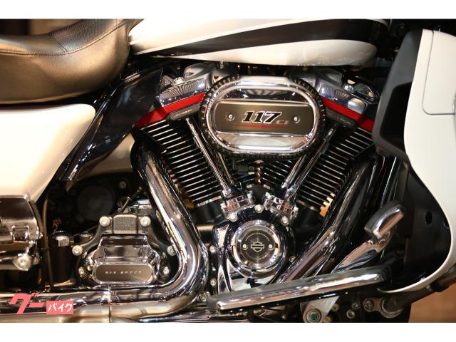 HARLEY－DAVIDSON CVO FLHTCUTGSE トライ