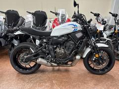 ヤマハ　ＸＳＲ７００ＥＴＣグリップヒーターＵＳＢスマホホルダーヘルメットロック