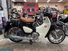 ホンダ　スーパーカブＣ１２５ＡＢＳＬＥＤヘッドライトフォグランプシフトインジケーターセキュリティータケガワマフラーサスペンション