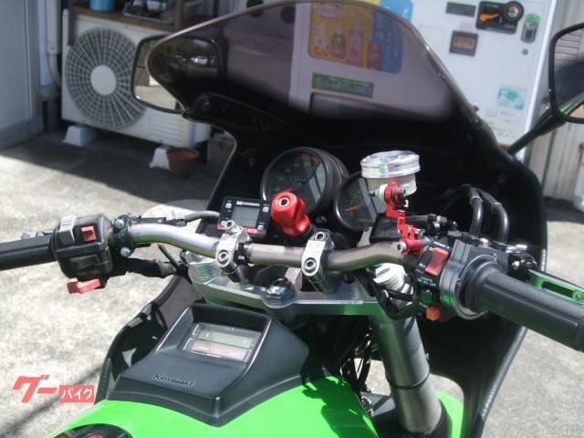 カワサキ ＧＰＺ７５０Ｆ｜ＲＯＢＳＯＮ｜新車・中古バイクなら【グーバイク】