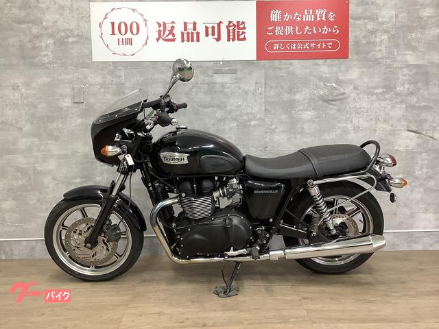 TRIUMPH ボンネビル ビキニカウル装備 2015年モデル