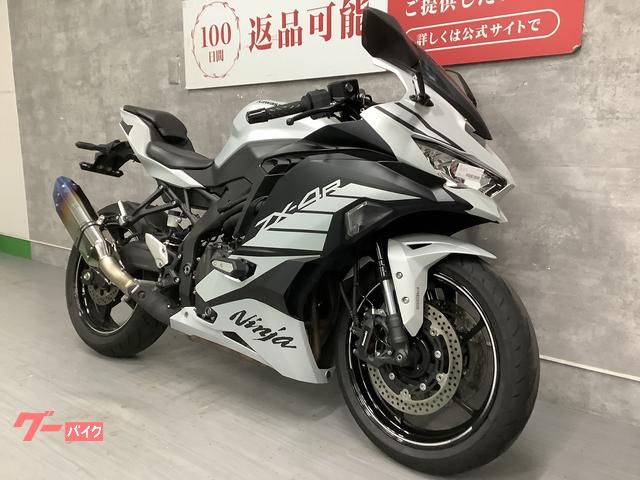 カワサキ ニンジャZX－4R SE トリックスター製サイレンサー