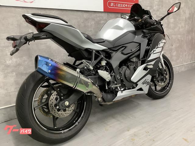 カワサキ ニンジャZX－4R SE トリックスター製サイレンサー