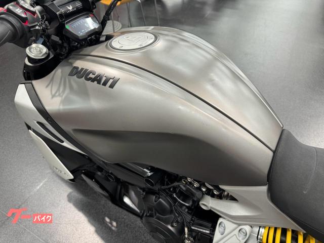 ＤＵＣＡＴＩ ディアベル１２６０ ＥＴＣ ＵＳＢ スクリーン ヴォーグ製ハンドル｜モトスクエア 名古屋｜新車・中古バイクなら【グーバイク】