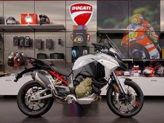 ＤＵＣＡＴＩ　ムルティストラーダＶ４Ｓ　ＲＡＤＡＲ