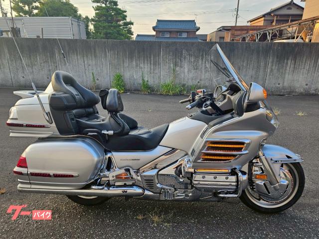 ゴールドウイング　ＧＬ１８００