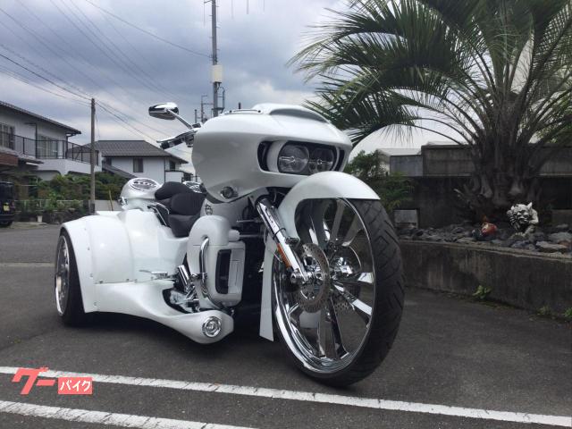 HARLEY－DAVIDSON CVO FLHTCUTGSE トライ