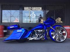 ＨＡＲＬＥＹ−ＤＡＶＩＤＳＯＮ　ＦＬＴＲＸＳ　ロードグライドスペシャル　　　　Ｆ３０インチ　　　Ｒエアサス　　　シャークＢａｇｇｅｒ