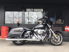 ＨＡＲＬＥＹ−ＤＡＶＩＤＳＯＮ　ＦＬＨＸ　ストリートグライド