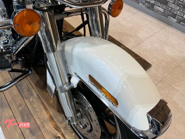 FLHRロードキング1450cc ハーレー キャブ三拍子
