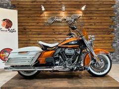 ＨＡＲＬＥＹ−ＤＡＶＩＤＳＯＮ　ＦＬＨＦＢ　エレクトラグライドハイウェイキング　バックギア取付済　タンデムシート有り