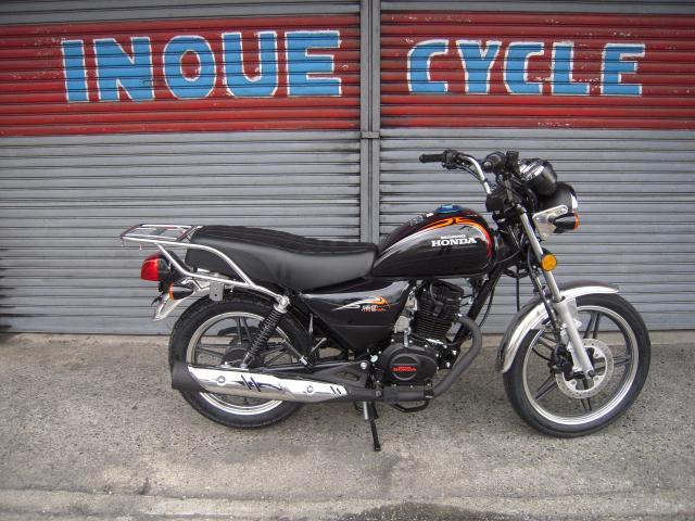 走行2000Km 超低走行車 HONDA LY125 Fi  (輸入車)  ブラック・インジェクション 超低走行車 HONDA LY125 Fi (PCJL) ブラック 外車(輸入車) LY125Fi