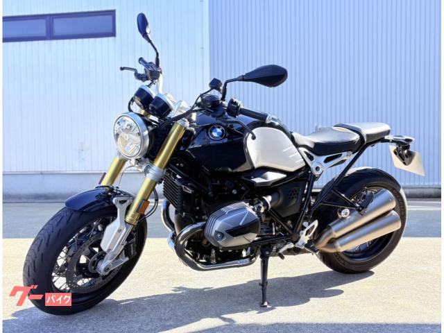 Ｒ　ｎｉｎｅＴ　オプションシート　グリップヒーター　クルーズコントロール　シート高８０．５ｃｍ　水平対向２気筒エンジン