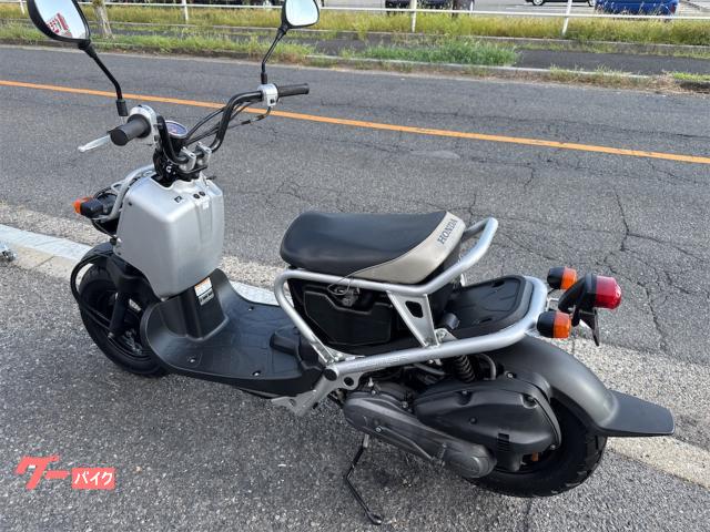 ホンダズーマーインジェクション車 ホンダ ズーマー インジェクション メットインBOX｜バイク