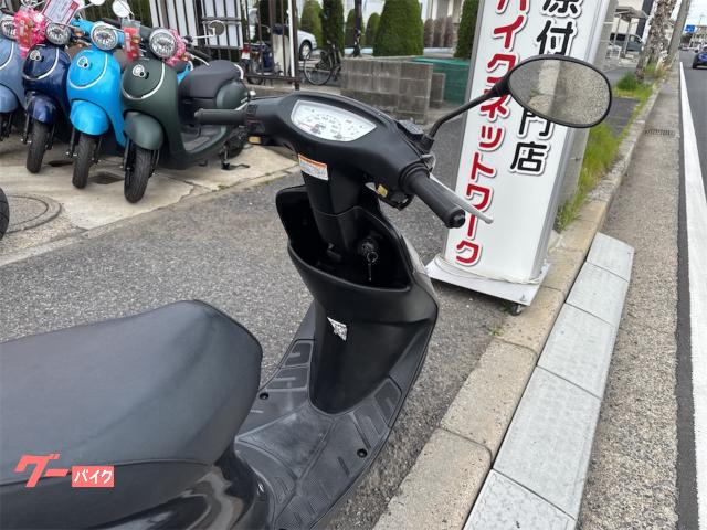 2611.高馬力2スト　ライブディオ　シート新品　千葉県柏市　即日配送、自走引き取りも可能　 ホンダ DIO ライブディオ(AF34/35) シート ASSY ダイヤカット 黒艶消し