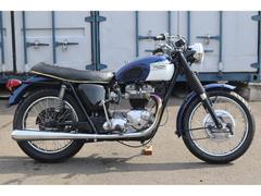 ＴＲＩＵＭＰＨ　トロフィ−ＴＲ６Ｒ　１９６８　レストア車