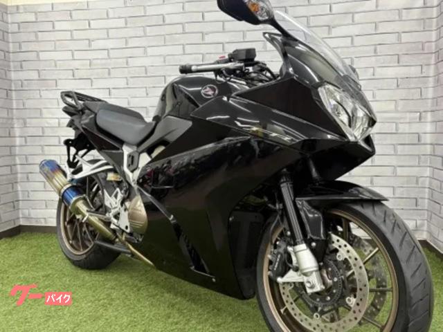 ＶＦＲ８００Ｆ　ＴＳＲ製マフラー・リアキャリア装備