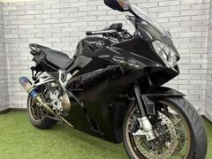 ホンダ　ＶＦＲ８００Ｆ　ＴＳＲ製マフラー・リアキャリア装備