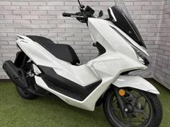 ホンダ　ＰＣＸ　スマートモニター・ロングスクリーン・グリップヒーター装備