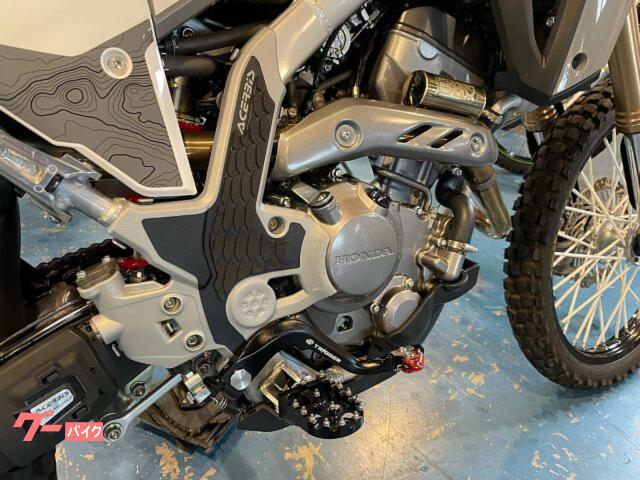 ホンダ CRF250L スイフトグレー外装 SP忠男 社外サイレンサー