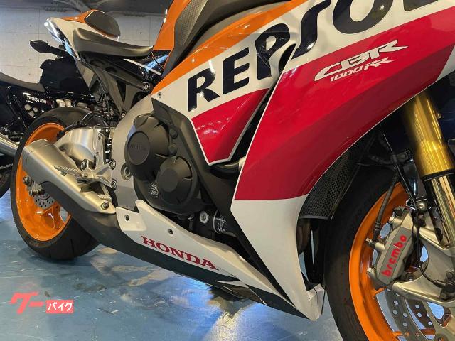 ホンダ CBR1000RR 前後オーリンズ標準装備 200台限定