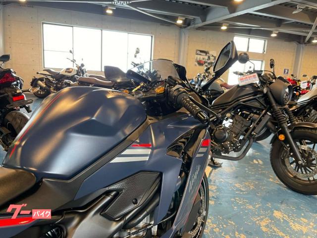 カワサキ Ninja ZX－25R SEモデル クイックシフター